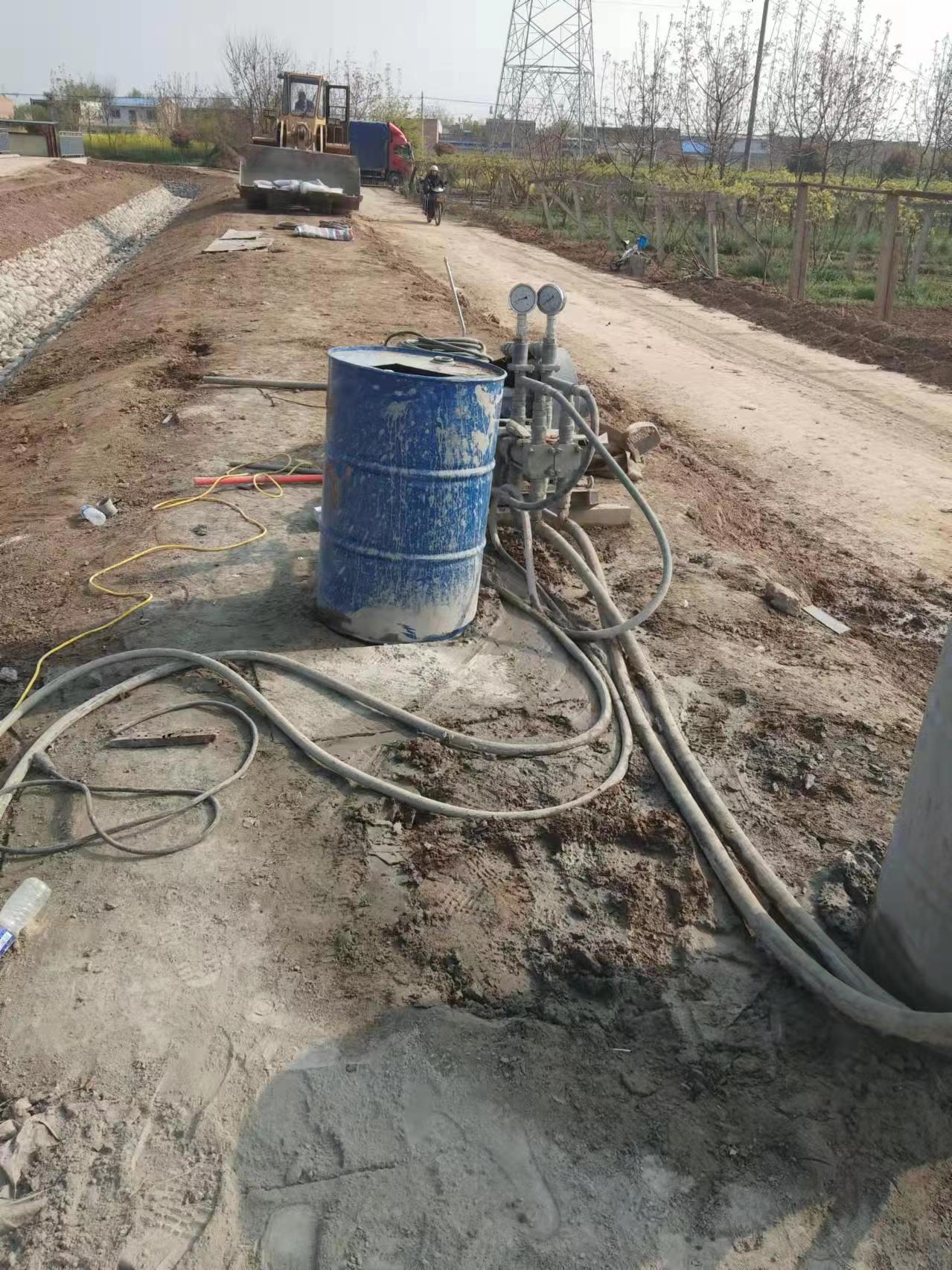 四更镇顶管注浆